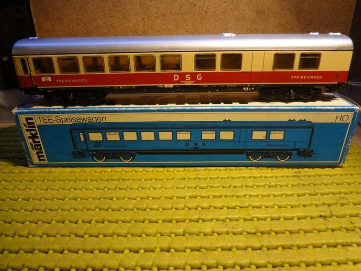 Marklin -- 3 Wagons, Hobby en Vrije tijd, Modeltreinen | H0, Gebruikt, Locomotief, Wisselstroom, Märklin, Analoog, Ophalen of Verzenden