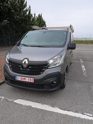 Renault dubbele cabine in zéér goede staat; 36000 Km !!!, Auto's, Stof, Euro 6, 1600 cc, 159 g/km