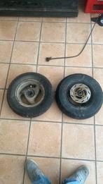 Banden piaggio typhoon, Fietsen en Brommers, Ophalen, Gebruikt, Overige typen, Piaggio