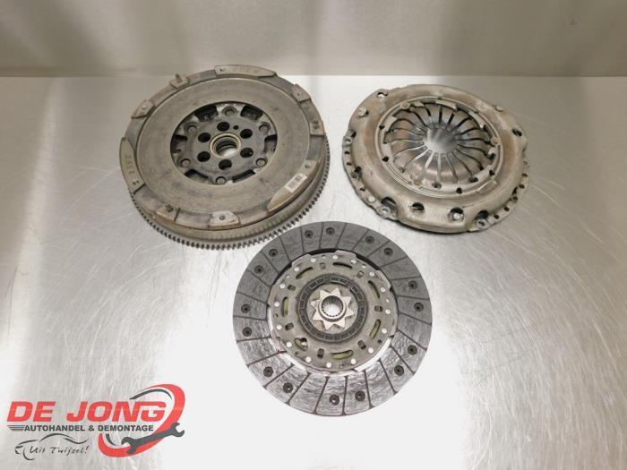 Dubbele massa vliegwiel van een Opel Astra, Auto-onderdelen, Motor en Toebehoren, Opel, Gebruikt, 3 maanden garantie, Ophalen of Verzenden