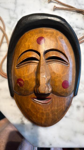 Tradioneel Koreaans houten masker. Handgemaakt,  gesigneerd beschikbaar voor biedingen