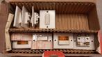 Wisselschakelaar, omschakelaar, Legrand klein compact, Ophalen of Verzenden, Nieuw, Schakelaar