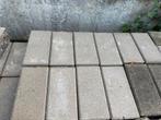 Grijze beton klinkers, Tuin en Terras, Tegels en Klinkers, Ophalen, Klinkers, 5 tot 10 m², Zo goed als nieuw