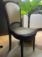 Antieke stoel, Enlèvement