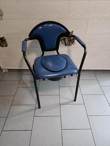 Chaise percée avec seau hygiénique 53cm d'Assise (neuve)