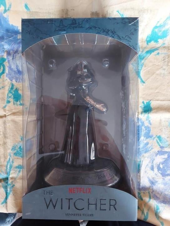 Yennefer - The Witcher, Enlèvement ou Envoi, Neuf