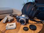 Olympus OM-D E-M10 + geheugen + tas + accu, Ophalen of Verzenden, Zo goed als nieuw