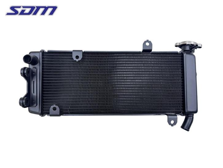 RADIATEUR Kawasaki KLE 650 Versys 2017-2018 (39061-0712), Motoren, Onderdelen | Overige, Gebruikt