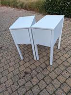 2 Ikea nachtkastjes (wit), Huis en Inrichting, Ophalen, Zo goed als nieuw
