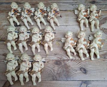 16 kerstengeltjes met muziek instrumenten, KERST  beschikbaar voor biedingen