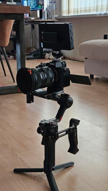 Full videography rig. ( met facturen ) sony a7iv, dji rs4..., Enlèvement ou Envoi, Neuf, Caméra, Sony