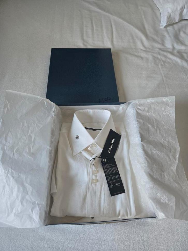 Chemise de luxe de Boggosse dans son emballage d'origine, Vêtements | Hommes, Chemises, Neuf, Tour de cou 41/42 (L), Blanc, Enlèvement ou Envoi