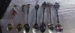 Cuillères souvenirs vintage — différentes villes/pays — lot, Enlèvement ou Envoi, Comme neuf, Argenté, Métal