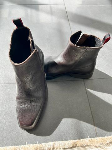 Hugo Boss schoenen nieuw 1x gedragen! Maat 43 beschikbaar voor biedingen