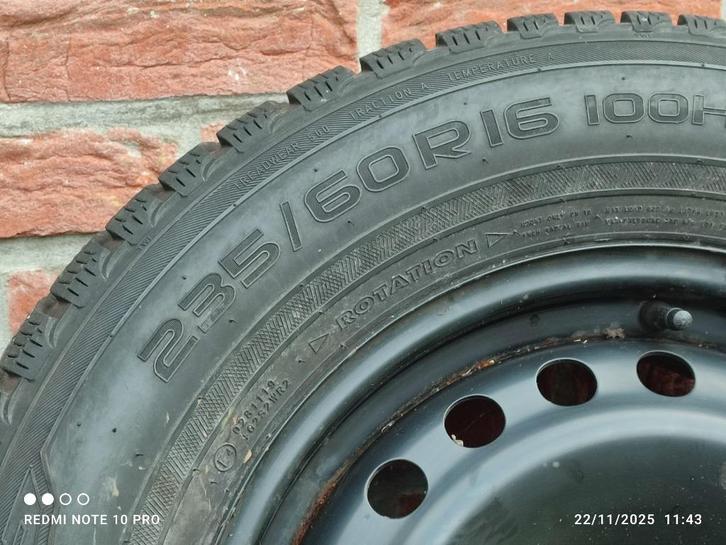 Kit 4 pneus hiver sur jantes Ford Kuga, Autos : Pièces & Accessoires, Pneus & Jantes, Pneu(s), Pneus hiver, 16 pouces, 235 mm