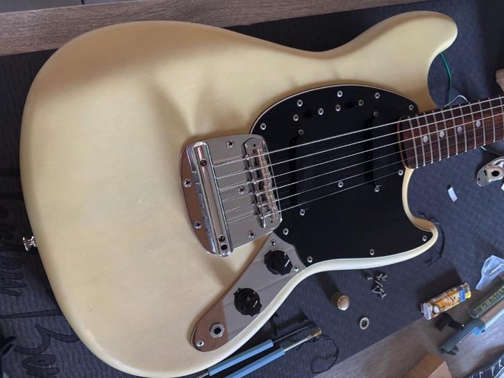 Thunder Mustang 70’, Muziek en Instrumenten, Snaarinstrumenten | Gitaren | Elektrisch, Gebruikt, Solid body, Overige merken, Ophalen of Verzenden