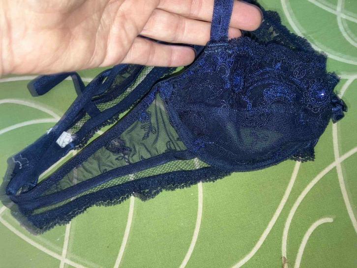 BH 80B - luxe merk Lise Charmel, Kleding | Dames, Ondergoed en Lingerie, BH, Blauw, Ophalen of Verzenden