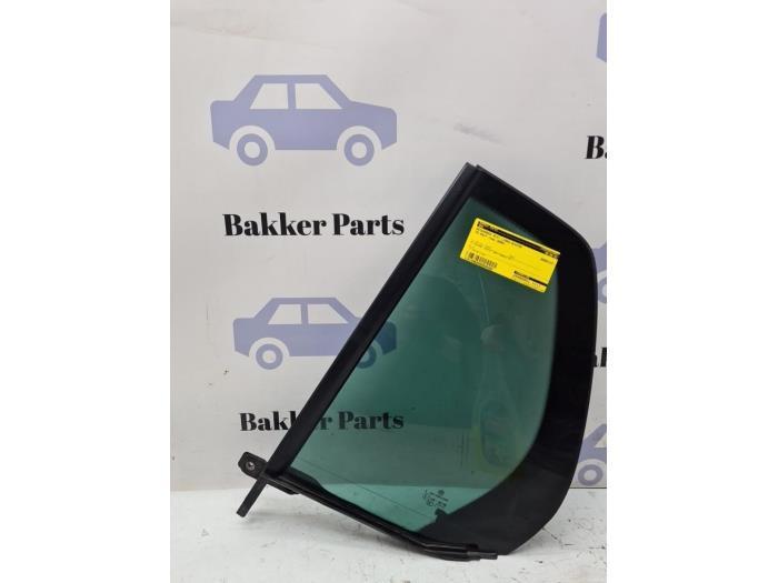 Driehoeks Ruit links-achter van een Volkswagen Golf, Auto-onderdelen, Ruiten en Toebehoren, Volkswagen, Gebruikt, 3 maanden garantie