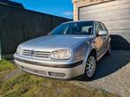 Vw golf IV 1.6 benzine met trekhaak. LEZ oke!, Auto's, Voorwielaandrijving, Stof, Zwart, 4 cilinders