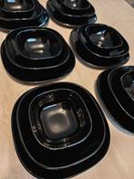 Ikea servies backig zwarte bordjes, Huis en Inrichting, Keuken | Servies, Ophalen, Bord(en)