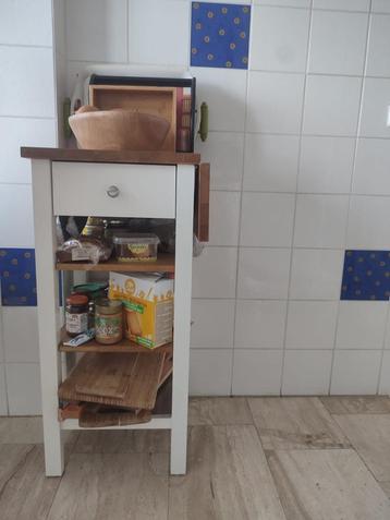 Meuble cuisine (désserte) beschikbaar voor biedingen