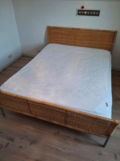 Tweepersoonsbed: Frame + lattenbodem + gratis matras!, Huis en Inrichting, Slaapkamer | Bedden, Gebruikt, Ophalen