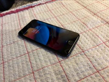 I phone 7 perfecte staat  beschikbaar voor biedingen