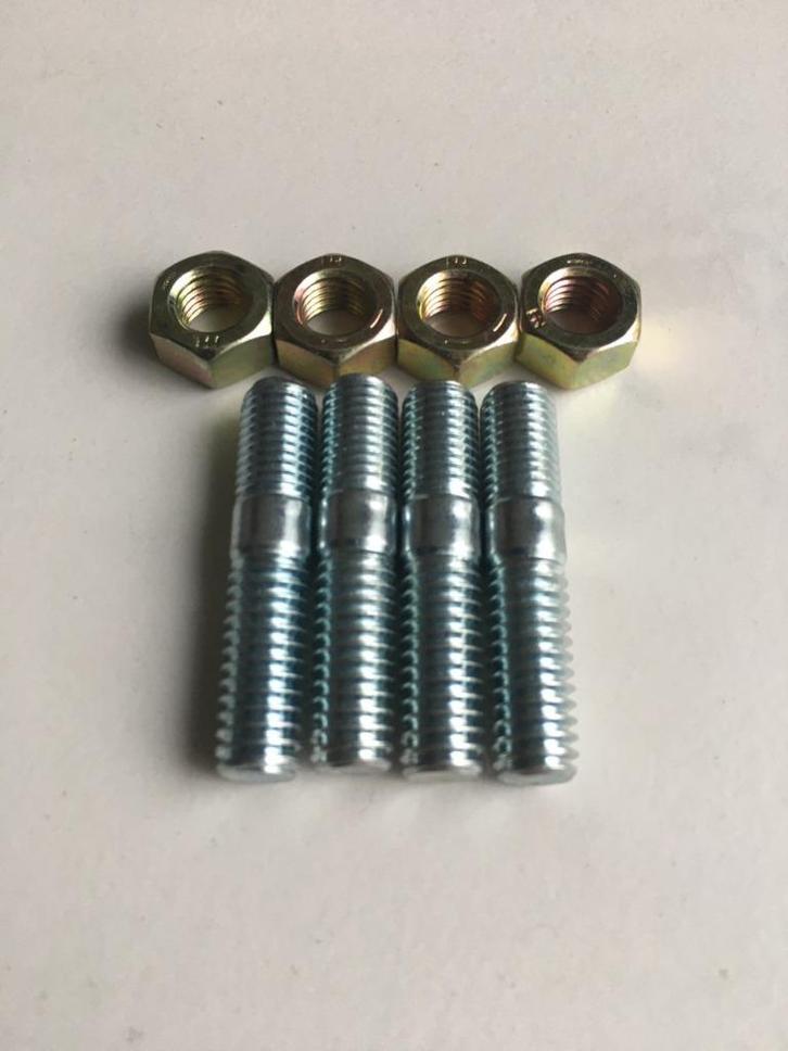Te koop set studs + moeren headers Dodge w200 d200, Auto-onderdelen, Klein materiaal, Amerikaanse onderdelen, Oldtimer onderdelen