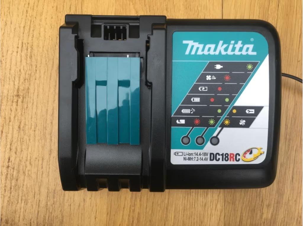 Chargeur Makita : neuf, jamais utilisé, Bricolage & Construction, Outillage | Pièces de machine & Accessoires, Enlèvement, Neuf