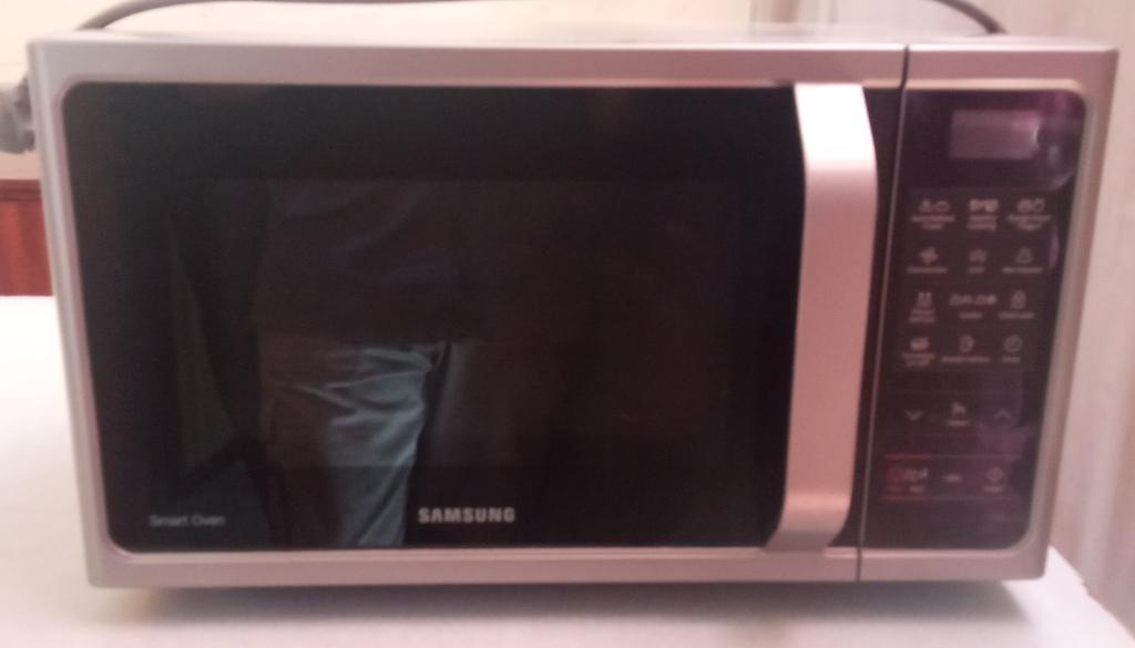 Micro ondes Samsung MC28H5013AS, Electroménager, Micro-ondes, Utilisé, À Poser, Enlèvement