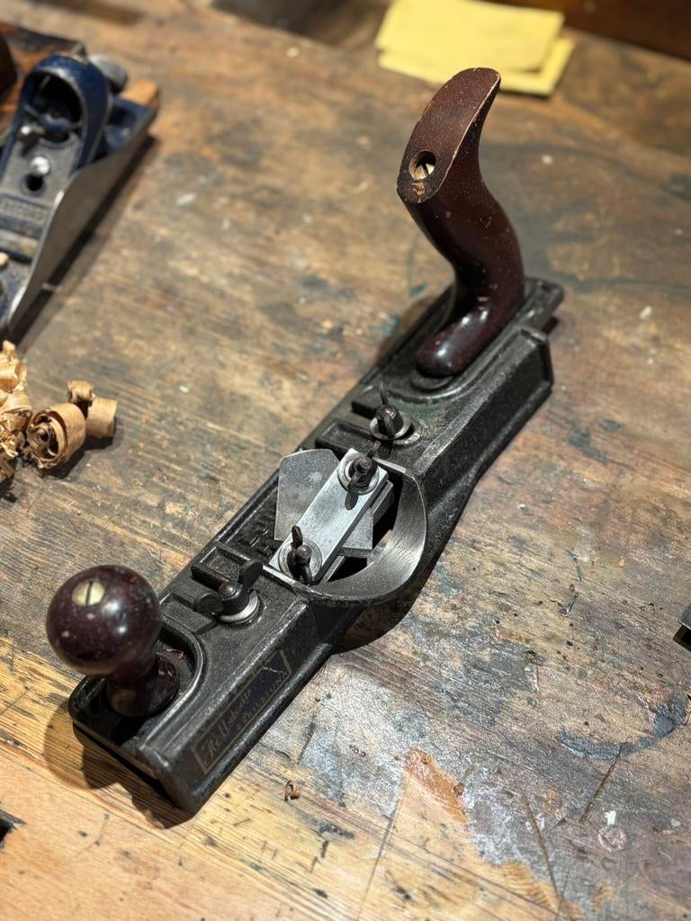 Speciale kant schaaf Eskilstuna, Ophalen