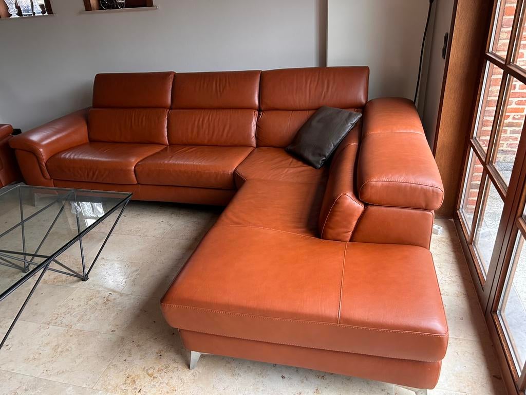 Lederen hoeksalon, Ophalen, Zo goed als nieuw