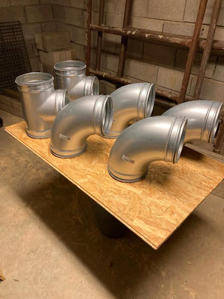 Lot ventilatie luchtkanalen, verbindingen en bevestigingen, Bricolage & Construction, Ventilation & Extraction, Neuf, Ventilateur et Extracteur