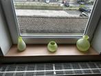 3 lichtgroene glazen vazen – modern & sfeervol, Huis en Inrichting, Woonaccessoires | Vazen, Ophalen, Gebruikt, Glas, Minder dan 50 cm
