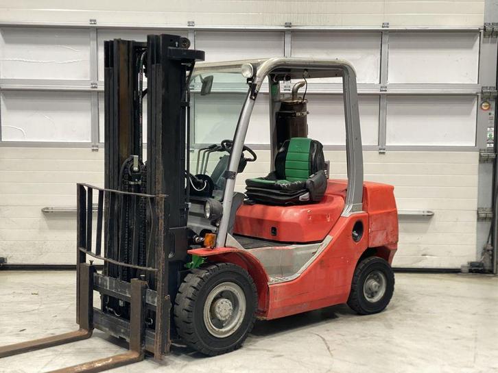CESAB M325, Zakelijke goederen, Machines en Bouw | Heftrucks en Intern transport, Heftruck, Diesel, 2000 tot 3000 kg