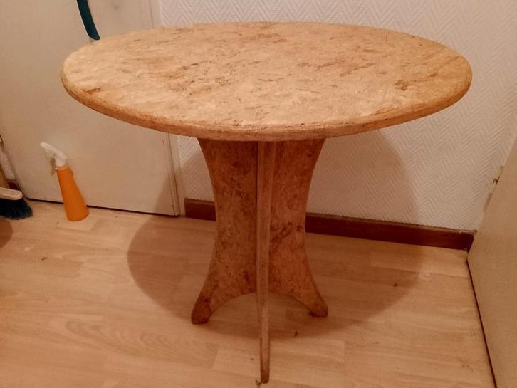 Table d’appoint design en bois Sans vis Ultra solide Neuve, Maison & Meubles, Tables | Tables d'appoint, Comme neuf, Ovale, 60 cm ou plus