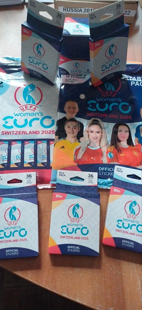 Grand paquet de TOPPS Euro 2025 Woman, Divers, Lots de brocante, Enlèvement ou Envoi