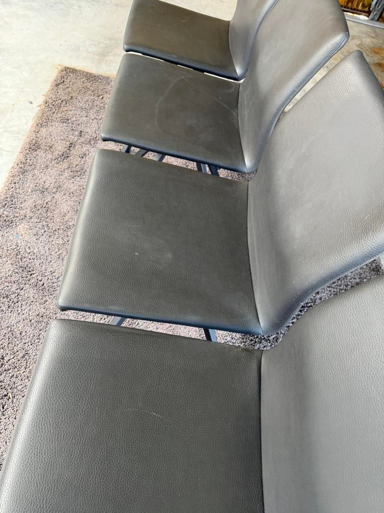 Stoelen in lederlook, Huis en Inrichting, Stoelen, Ophalen, Gebruikt, Grijs