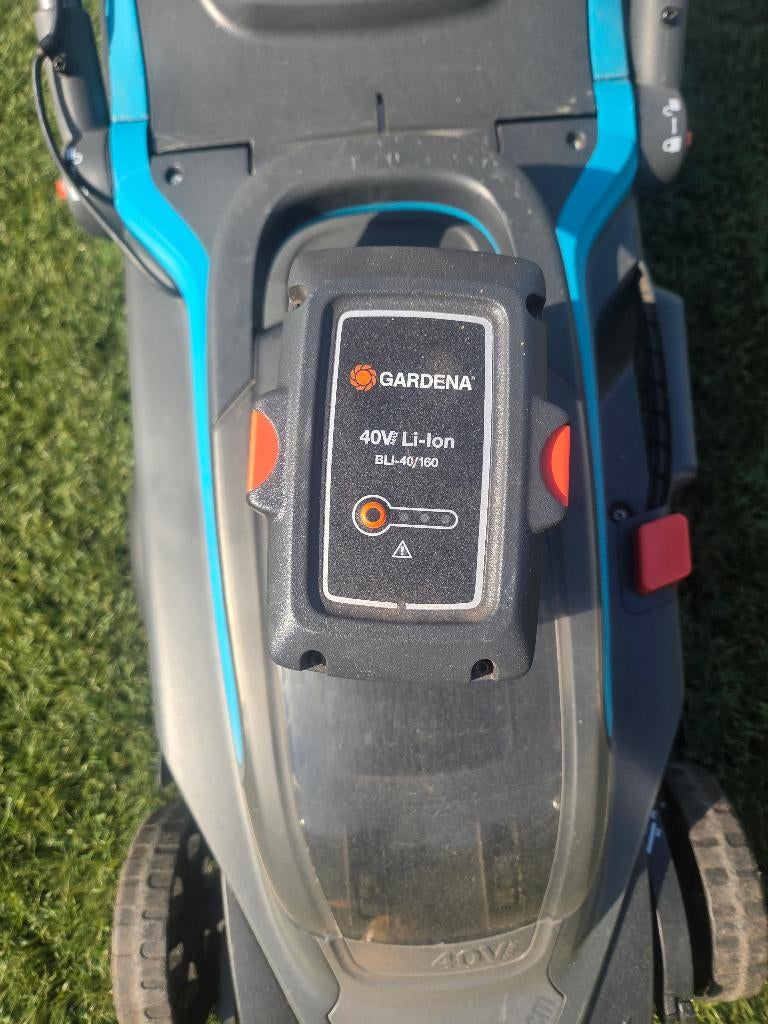 electrische grasmachine, Ophalen, Cirkelmaaier, Elektrische grasmaaier, Zo goed als nieuw