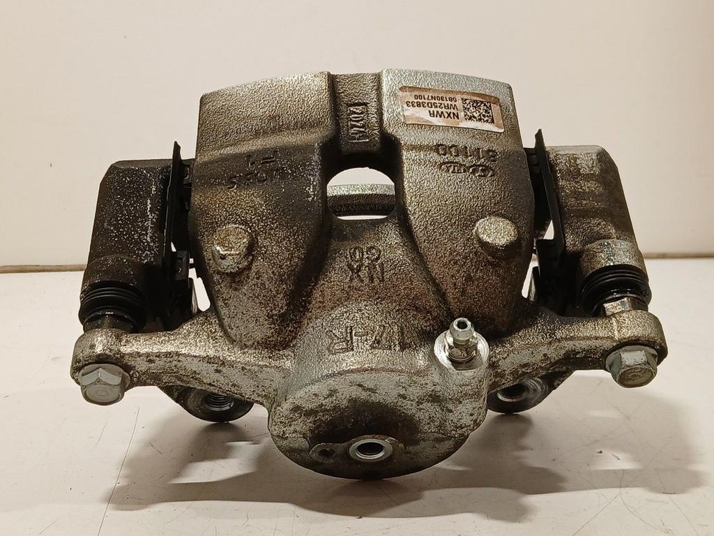 Remklauw rechts voor Hyundai Tucson, Onderdelen@venauto.nl, Van der Ven Autorecycling B.V., Gebruikt, Ettenseweg 76, 4706 PB Roosendaal, The Netherlands