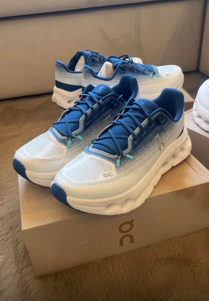 On cloud shoennen, Kleding | Heren, Schoenen, Ophalen of Verzenden, Nieuw, Blauw