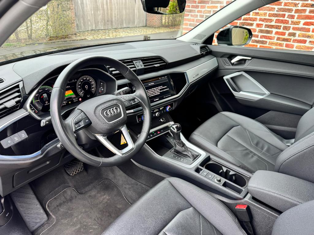 Audi Q3 Sportback 45 TFSIe 245 pk Leder/ ACC/LED/Virtual, Auto's, Audi, Euro 6, 4 cilinders, Zwart, Leder