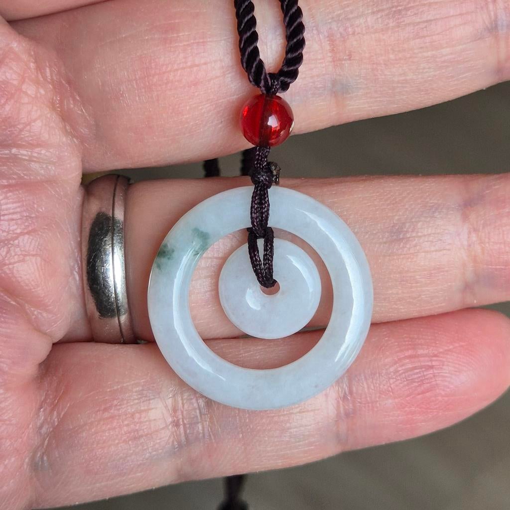 Gecertificeerde Type A donut jadeiet hanger met ketting, Handtassen en Accessoires, Kettinghangers, Verzenden, Zo goed als nieuw