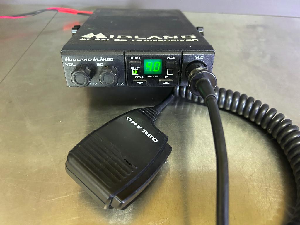 CB  midland 80 AM/FM, Telecommunicatie, Zenders en Ontvangers, Ophalen of Verzenden, Gebruikt, Zender en Ontvanger