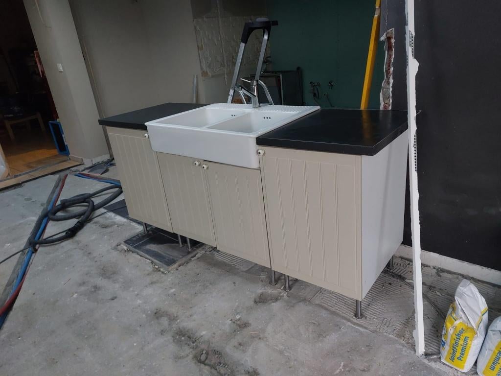 Cuisine Ikea avec cuisinière à gaz Smeg et hotte Novy, Bois, Enlèvement, Utilisé, Crème