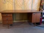 Vintage bureau met stoel - 1970, Huis en Inrichting, Bureaus, Ophalen, Gebruikt, Bureau
