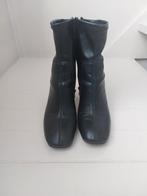 Laarsjes Hampton Bays, Ophalen