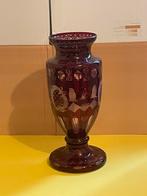 Ancien vase gravé thème chasse 31 cm, Antiquités & Art, Enlèvement ou Envoi