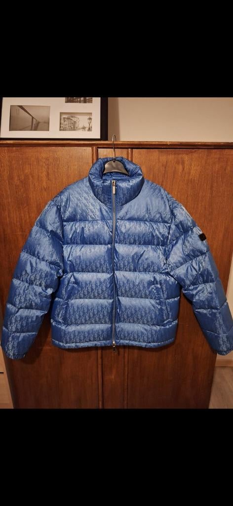 Veste Dior jamais porté., Enlèvement