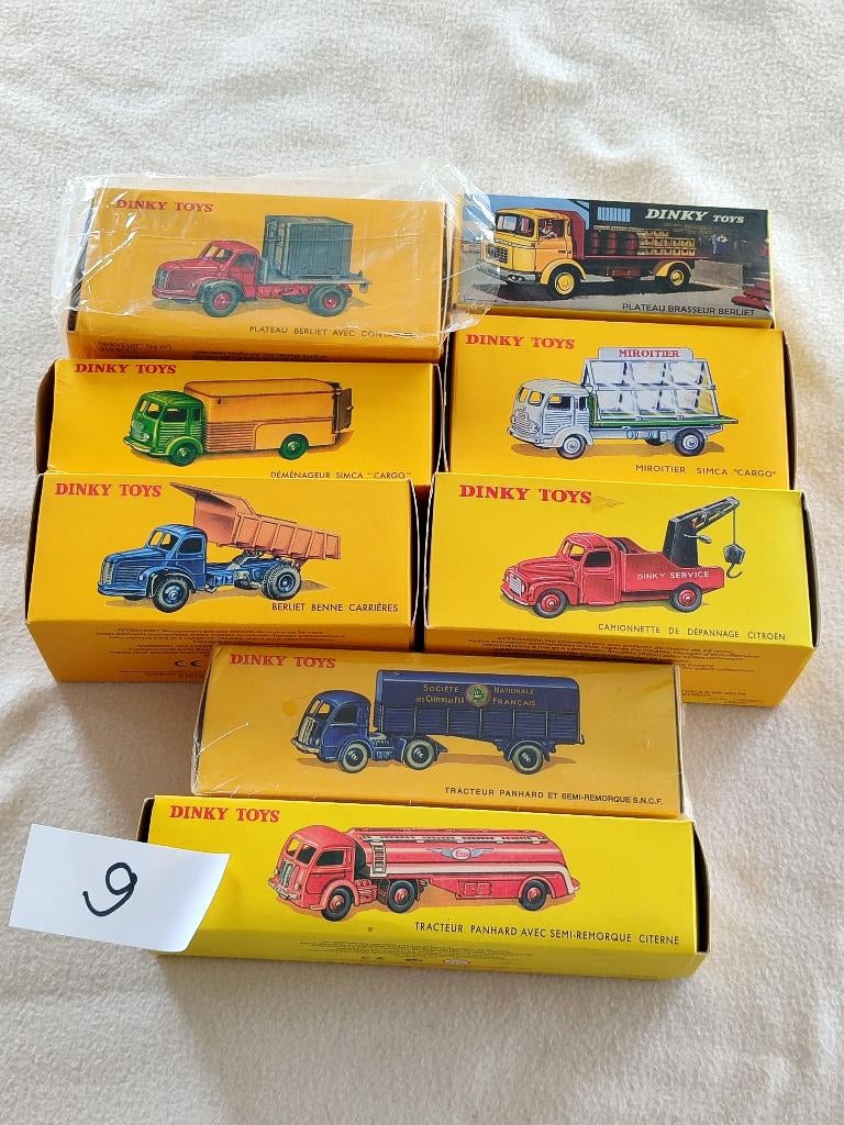 Dinky ATLAS _ Lot 9 _ 8 vrachtwagens _ volledige kavel =96€., Hobby en Vrije tijd, Modelauto's | 1:43, Ophalen of Verzenden, Zo goed als nieuw